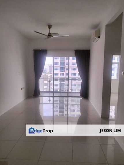 Skypod Residences Puchong @Partial Furnished 2R2B 881sqft for Sale RM450k, Selangor, Puchong