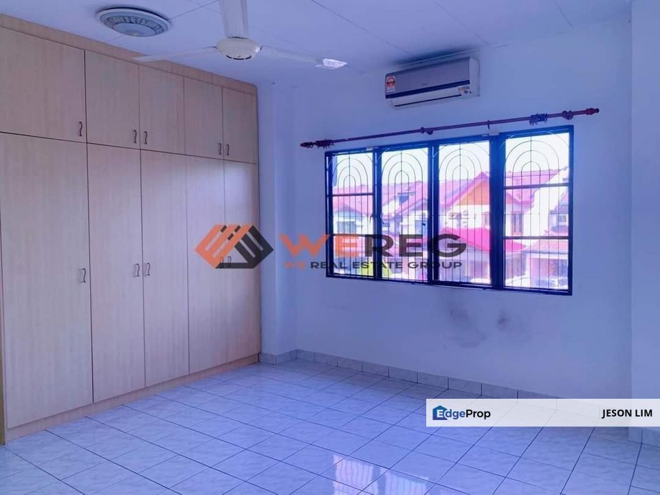 Gated Bukit Rimau Sri Suria @Partial Furnished 2 Storey 22X75 4R3B For Sale RM838k, Selangor, Shah Alam