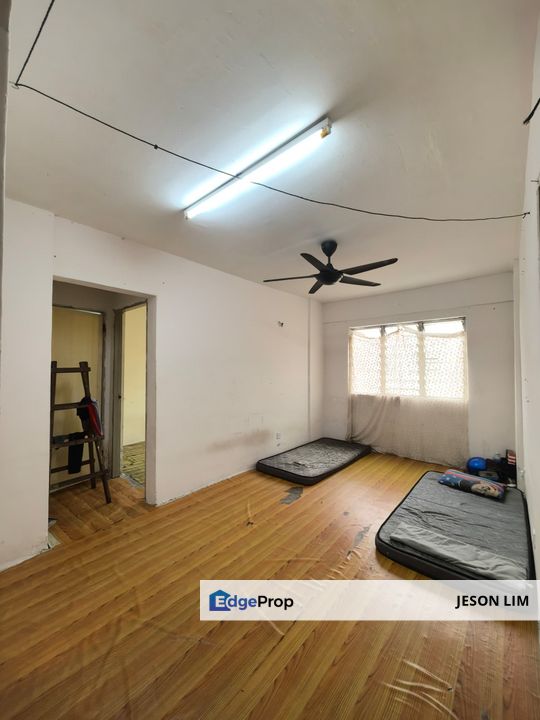 Flat Chi Liung @Next to Bukit Tinggi 616sqft 3R2B for Sale RM80,000, Selangor, Klang