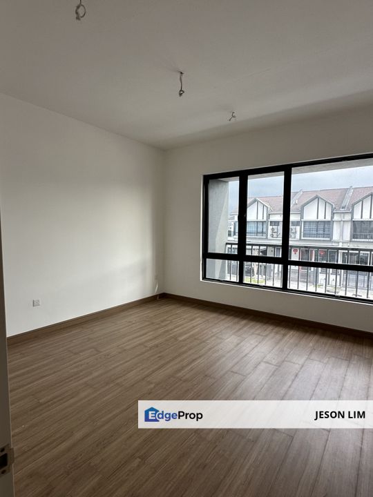 Krya Bukit Raja @2 Storey 20X75 for Sale RM760k, Selangor, Klang