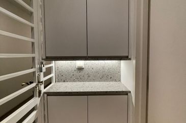 Adria Residence @ Gravit8