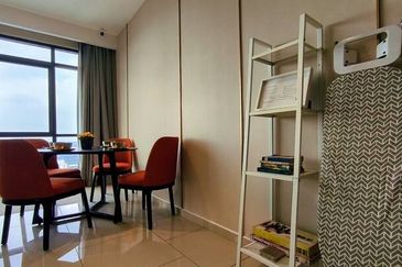 Hill10 Residence @ i-City