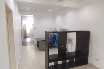 Jalan Makyong, Bandar Bukit Raja