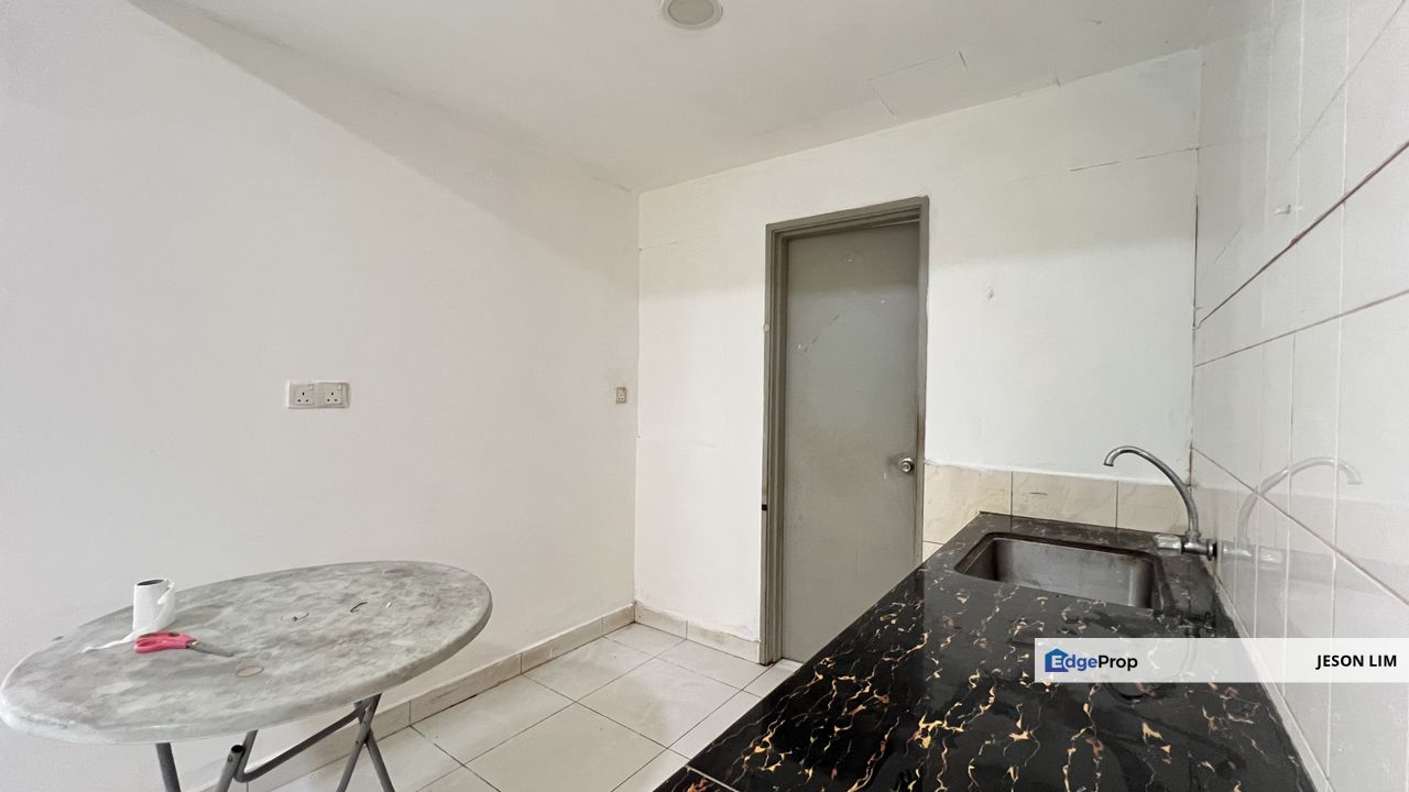 Gated Laman Impian Botanic Klg @Ground Floor 1200sqft 3R2B 2 Parking for Sale RM380k, Selangor, Bandar Botanic/Bandar Bukit Tinggi