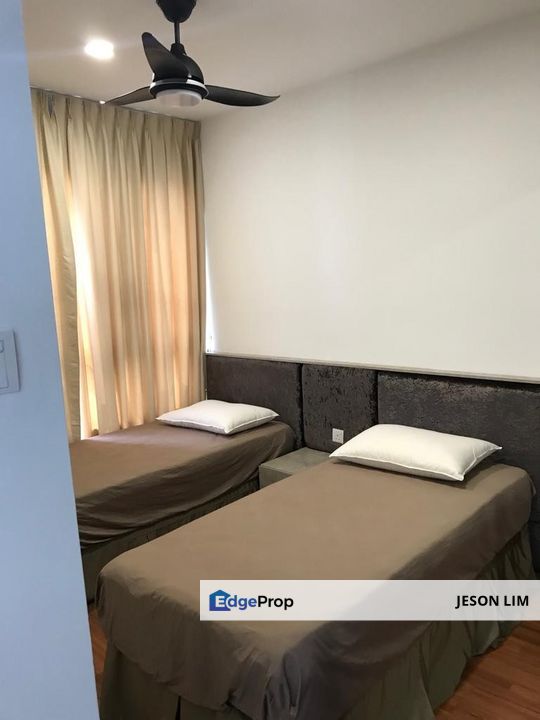 I-Suite I-City Shah Alam @Fully Furnished 850sqft 2R2B for Sale RM599k, Selangor, Shah Alam