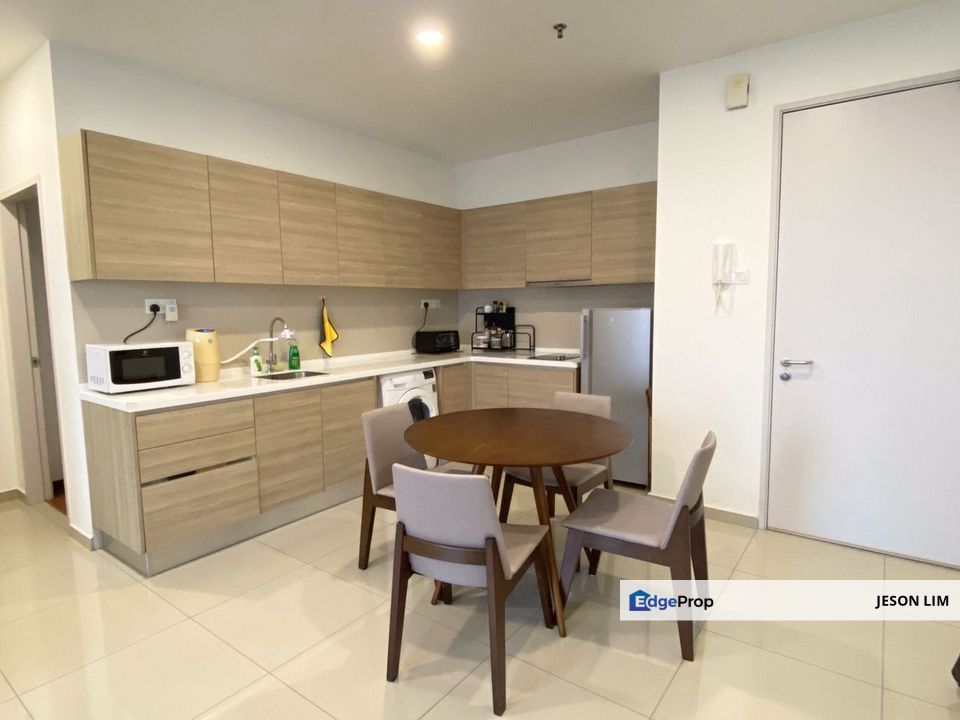 I-Suite I-City Shah Alam @Fully Furnished 850sqft 2R2B for Sale RM599k, Selangor, Shah Alam