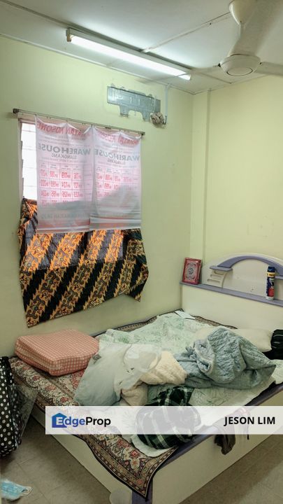 Klang Bukit Tinggi Flat 650sqft 3R2B for Sale RM150k , Selangor, Port Klang