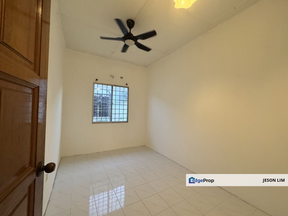 Klang Utama @2 Storey 3R2B 18X55 for Sell RM400k, Selangor, Klang