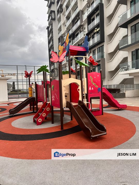 Maple Residence @2R2B with Airconds 883sqft for Sale RM305k, Selangor, Klang