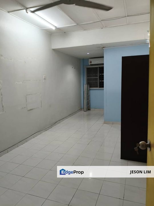 Gated Bukit Tinggi 2 @Partial 2 Storey 20X70 4R4B for Rent RM1,800, Selangor, Klang