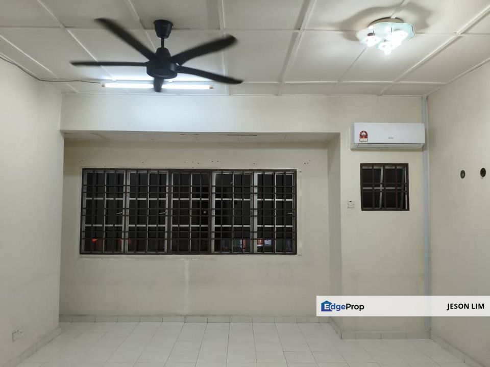 Gated Bukit Tinggi 2 @Partial 2 Storey 20X70 4R4B for Rent RM1,800, Selangor, Klang