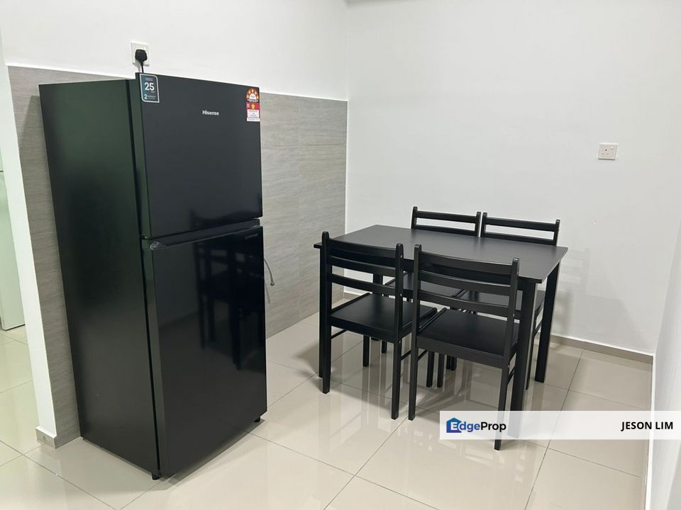 Gravit 8 Condo LRT3 @Fully Furnished 1,250sqft 3+1R2B 3Parking for Rent RM2,000, Selangor, Klang