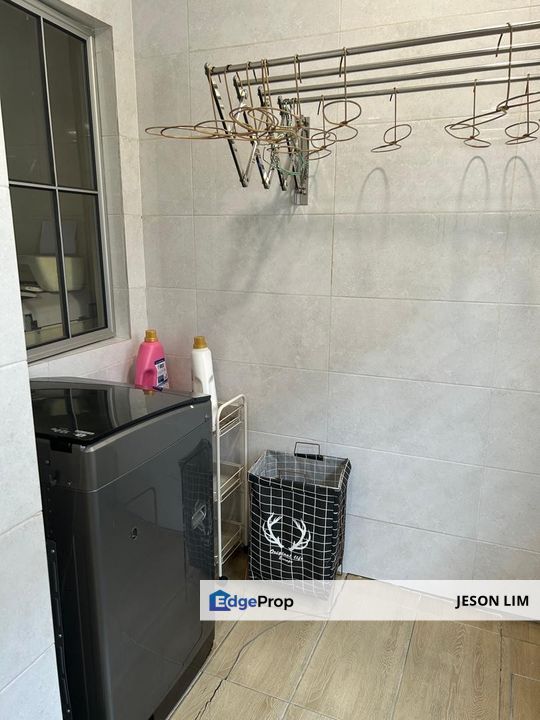 Gated Bandar Putera @Fully Extended 2 Storey 20X70 4R3B for Sale RM500k, Selangor, Klang