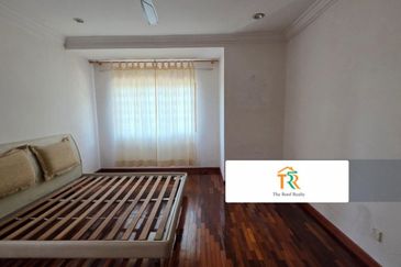 Gated Anggerik Aranda Kota Kemuning @Corner 2 Storey 5R3B Land Area 3200sqft for Sale RM1.2mil