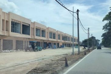 Teluk Pulai Commercial Center