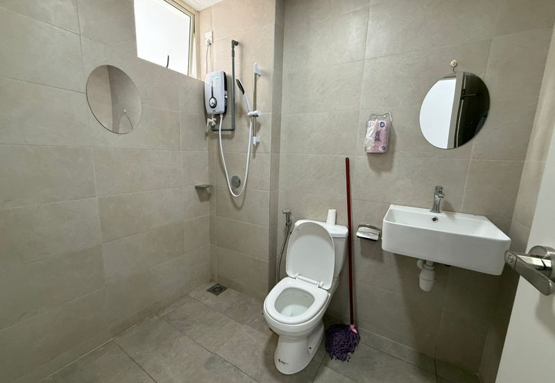 The Tresor @ Gravit 8 *