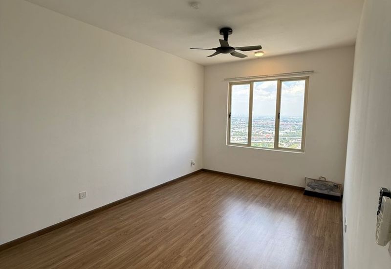 The Tresor @ Gravit 8 *