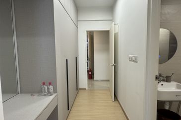 Gravit8 @ Klang South