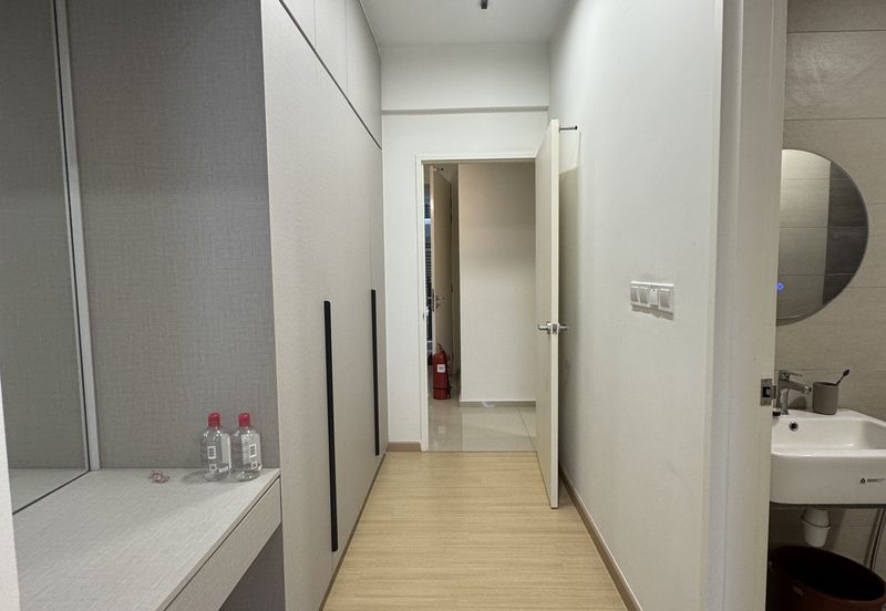 Gravit8 @ Klang South