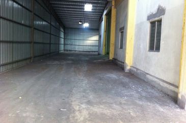 West Port, Pulau Indah