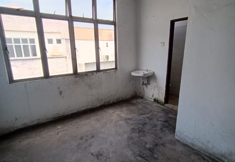 Meru Industrial Park