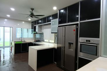 Taman Wangi (Tepi Sungai)