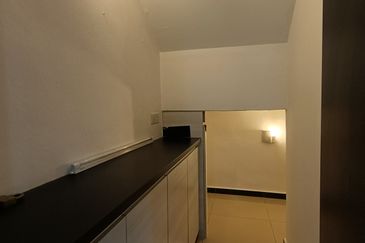 Taman Wangi (Tepi Sungai)