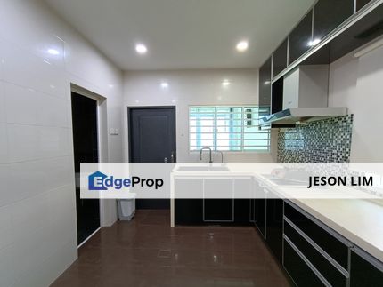 Tepi Sungai Klang @Fully Renovated 2 Storey 4B3B 20x123 for Sale RM780k, Selangor, Klang