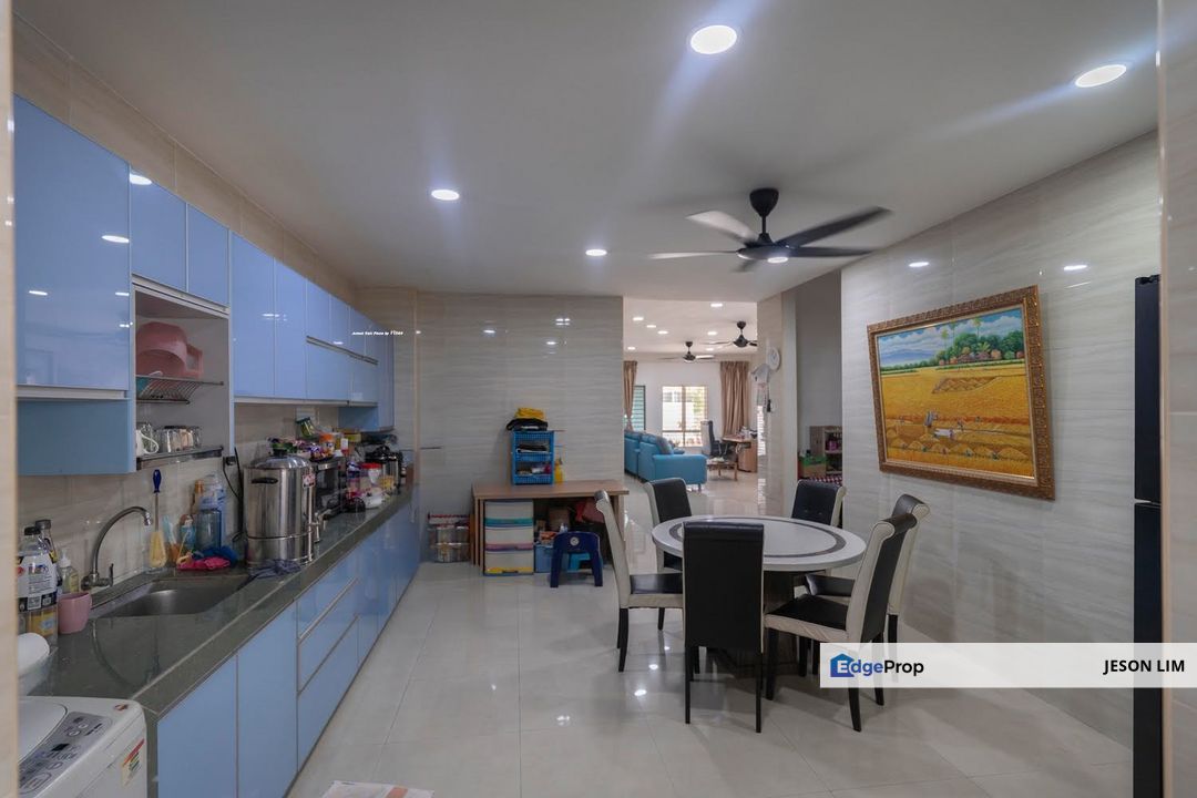 Gated Aman Perdana @Fully Extended Semi-D 2 Sty 35X75 4R3B for Sale RM950k, Selangor, Klang