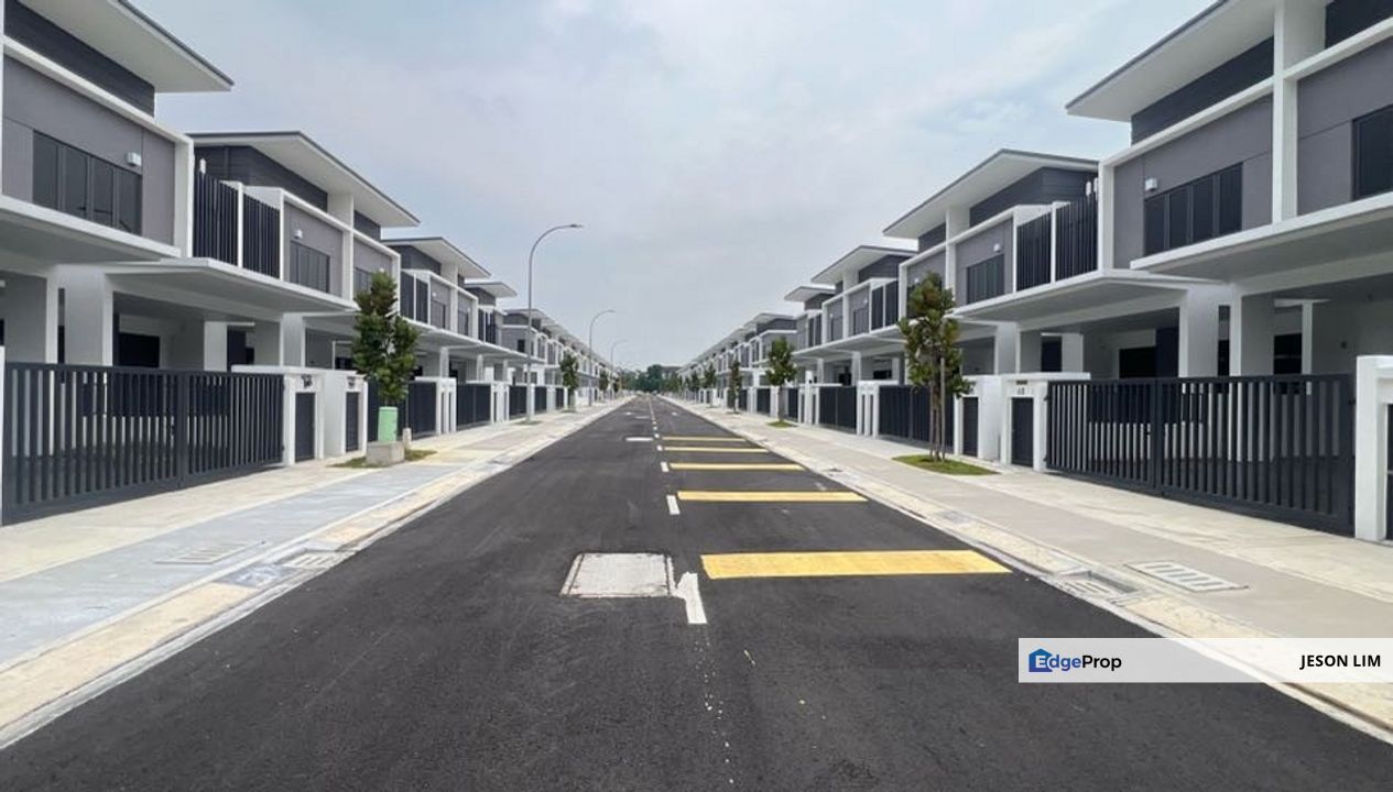 Lena Residence Alam Impian @Gated 2 Sty 20X69 4R4B for Sale RM799k, Selangor, Shah Alam