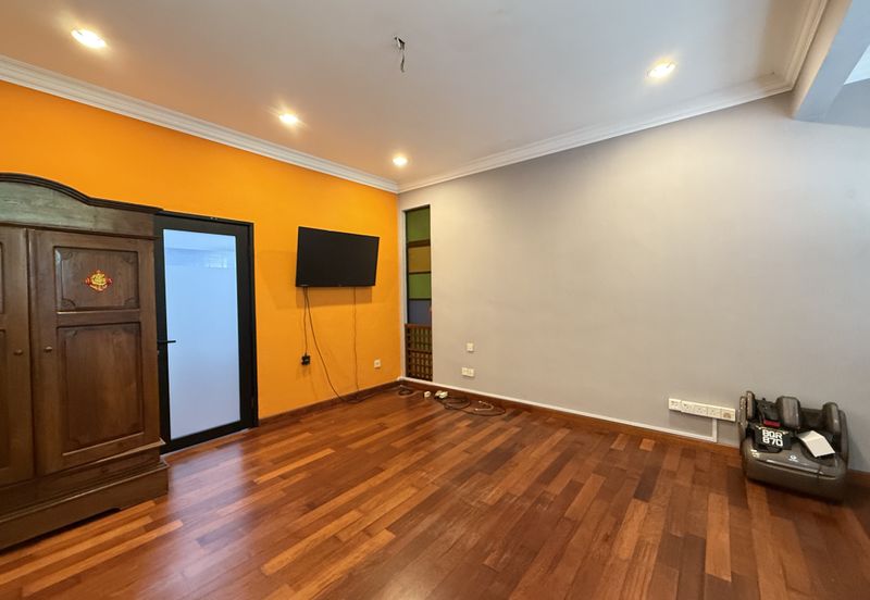 Gated Anggerik Aranda Kota Kemuning @Corner 2 Storey 4R3B Land Area 4400sqft for Sale RM1.2mil