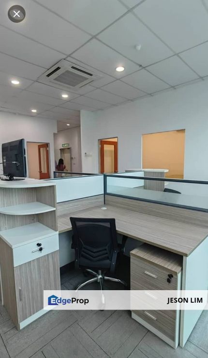LRT 3 @The Landmark Bukit Tinggi @Partial Furnished Office 2,055sqft for Rent RM5,000, Selangor, Klang