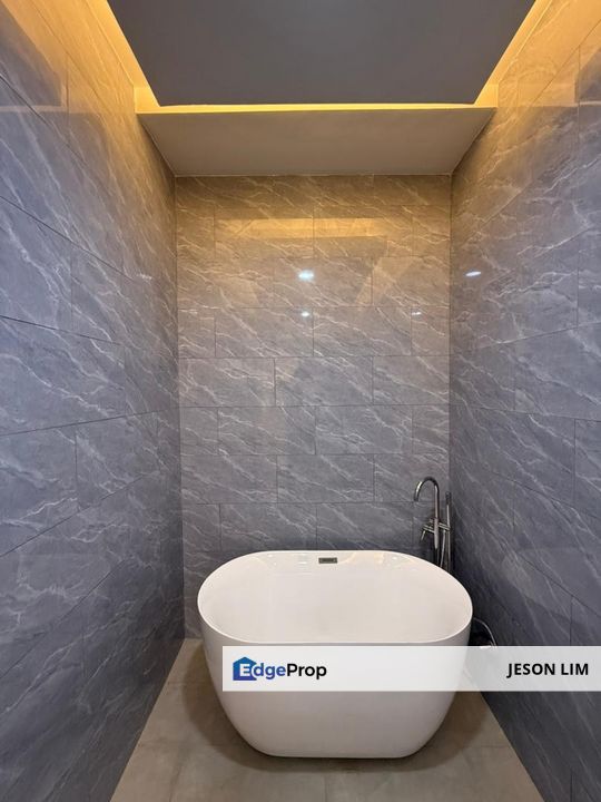 Taman Gembira Klang @Fully Renovated 3R3B Single Storey 22X70 with Bathtub for Sale RM550k, Selangor, Klang