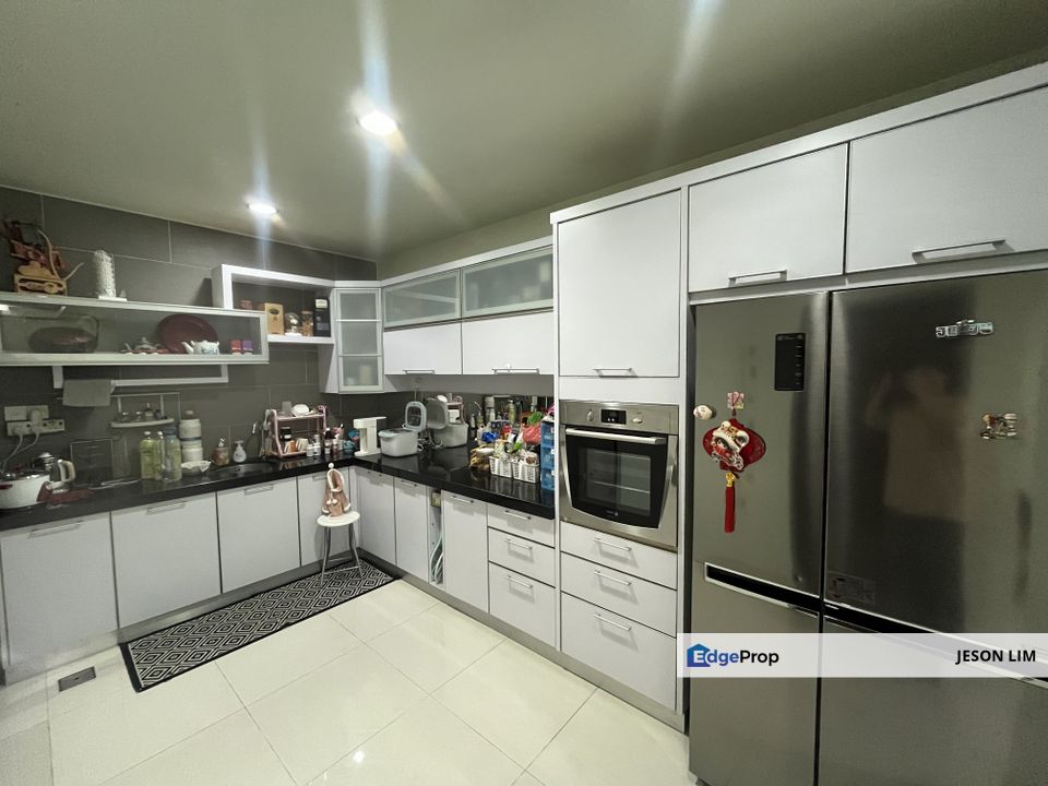 Bukit Tinggi 2 @2 Storey 18X65 4R3B for Sale RM750k, Selangor, Klang