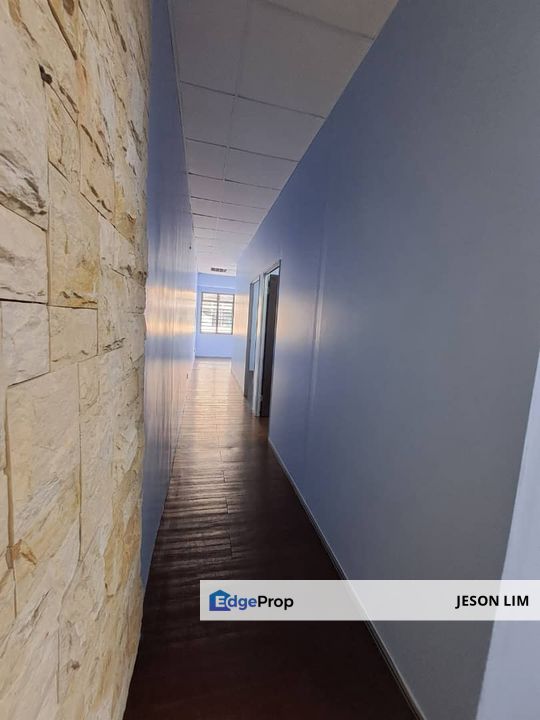 Bukit Tinggi 2 @Facing Main Road First Floor Office 22X75 for Rent RM2,800, Selangor, Klang