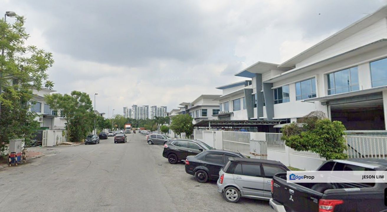 Parkland I Hub Industrial Park @1,5 Sty Semi-D Factory Builtup 7,500sqft For Rent RM22,000, Selangor, Klang