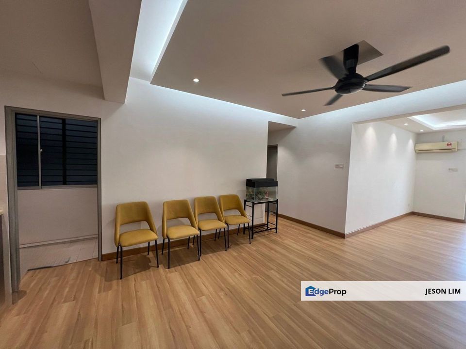 Gated Pelangi Height 2 Apartment Klang @Partial Furnished 1161 sqft for Sale RM368k, Selangor, Klang