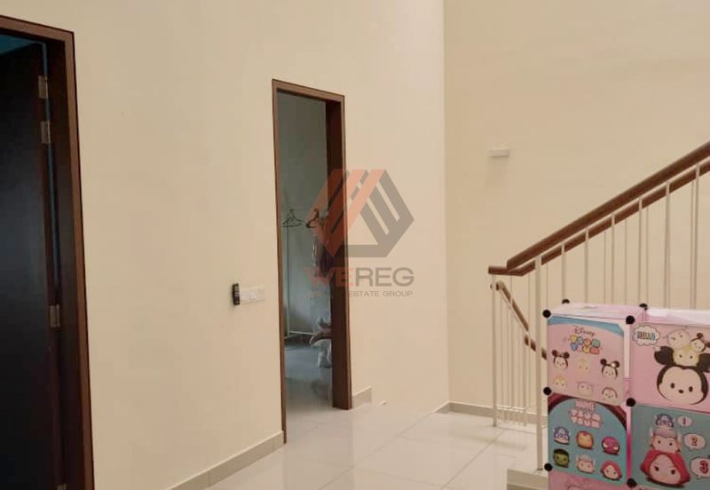 Rimbayu Scarlet @Gated 2 Sty 24X70 4R4B for Sale RM900k