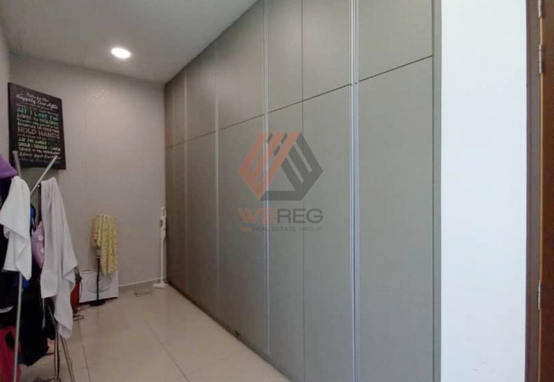 Rimbayu Scarlet @Gated 2 Sty 24X70 4R4B for Sale RM900k