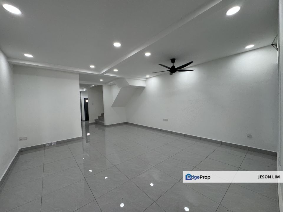 Klang Utama @Fully Renovated 2 Storey 16X60 3R2B for Sale, Selangor, Klang