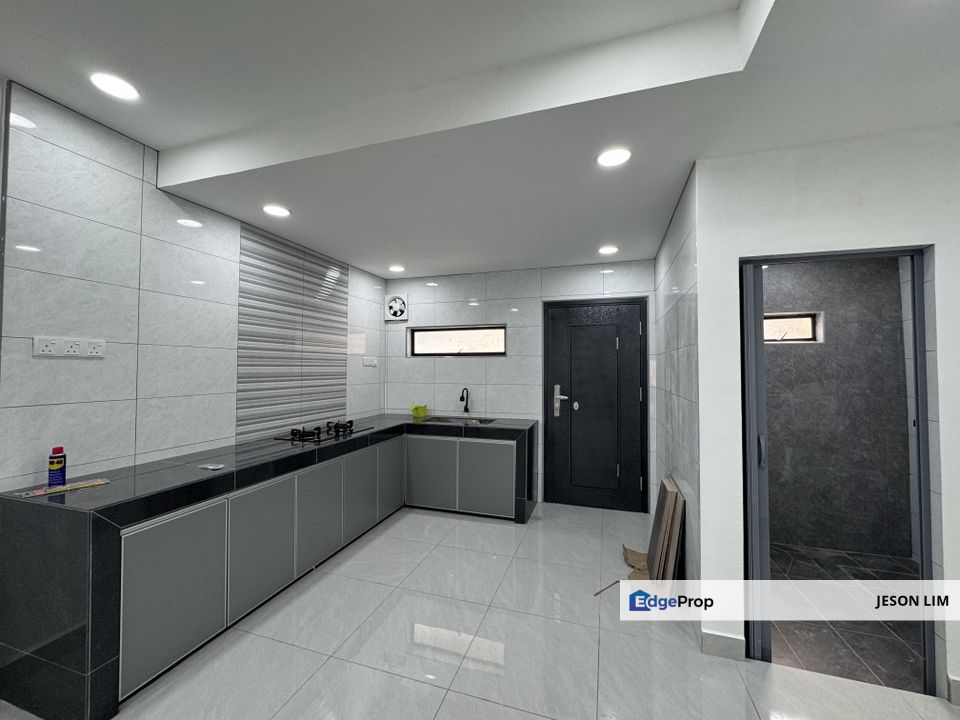 Klang Utama @Fully Renovated 2 Storey 16X60 3R2B for Sale, Selangor, Klang