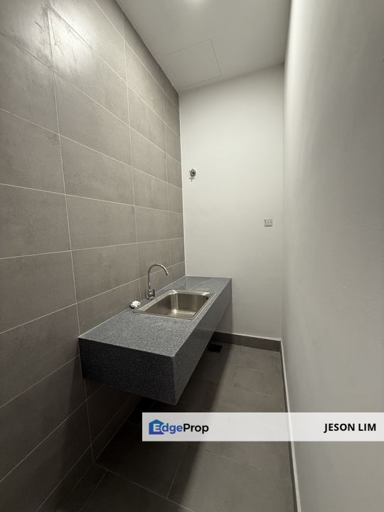 Menara Sunsuria @Partial Furnished Office 1,572sqft for Rent, Selangor, Shah Alam