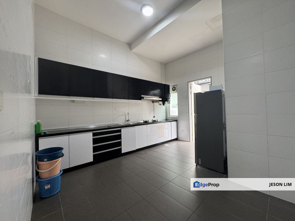 Gated Canary Garden Klang @Partial Furnished Semi-D 2 Sty 40X80 5+1R5B for Rent , Selangor, Klang