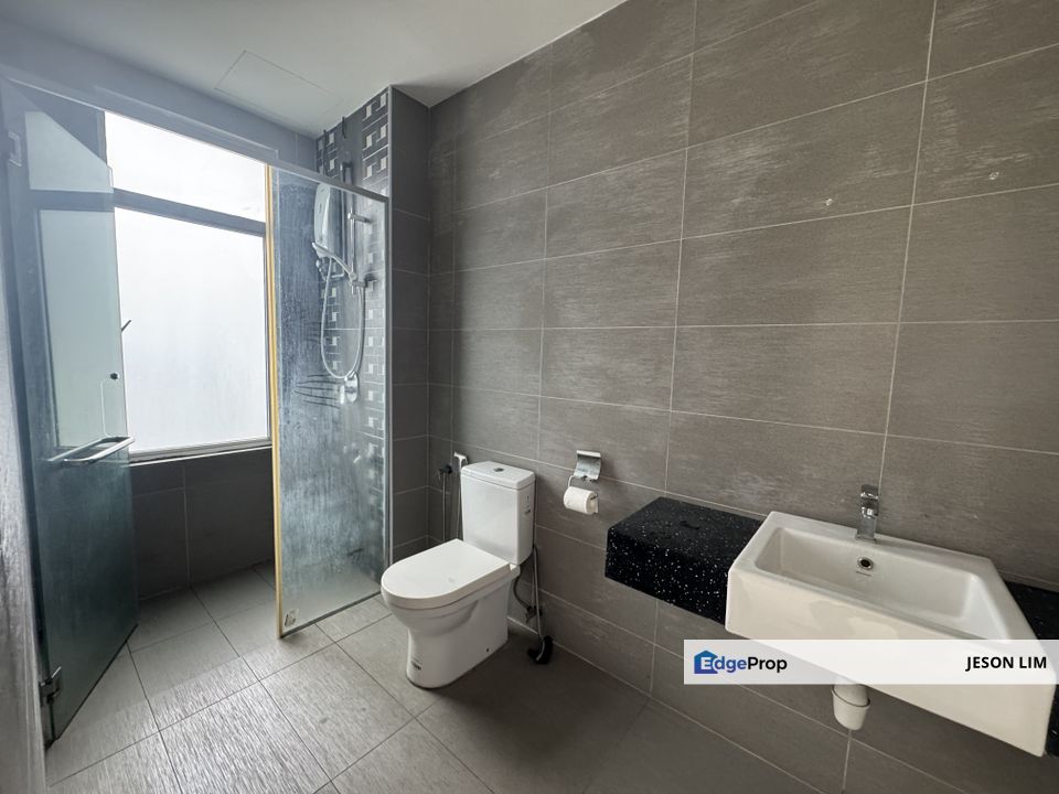 Gated Canary Garden Klang @Partial Furnished Semi-D 2 Sty 40X80 5+1R5B for Rent , Selangor, Klang