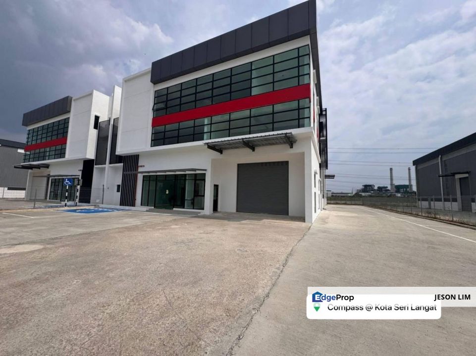 Compass Banting @New 3 Sty Semi-D Factory Builtup 8,820sqft @200Amp For Rent, Selangor, Banting