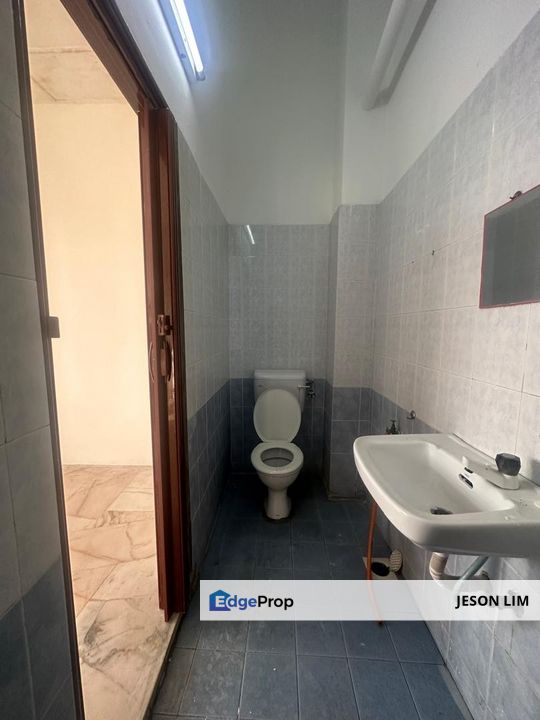 Sentosa Klang Laksamana @2 Storey 18X60 fot Sale, Selangor, Klang