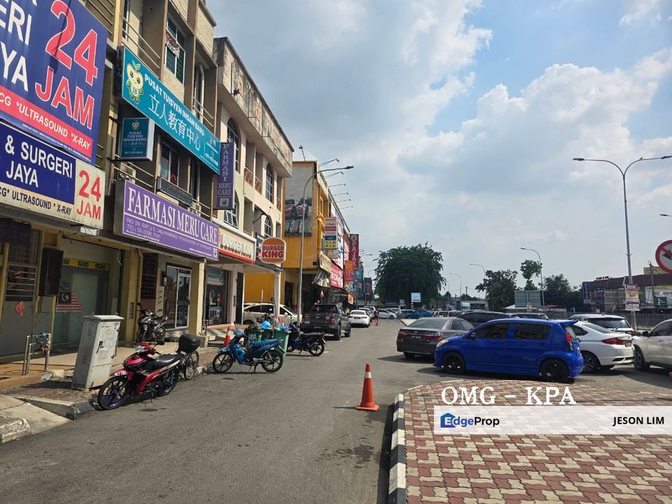 Pekan Meru Klang @Facing Main Road @Freehold 3 Sty Shop 20X107 for Sale, Selangor, Klang