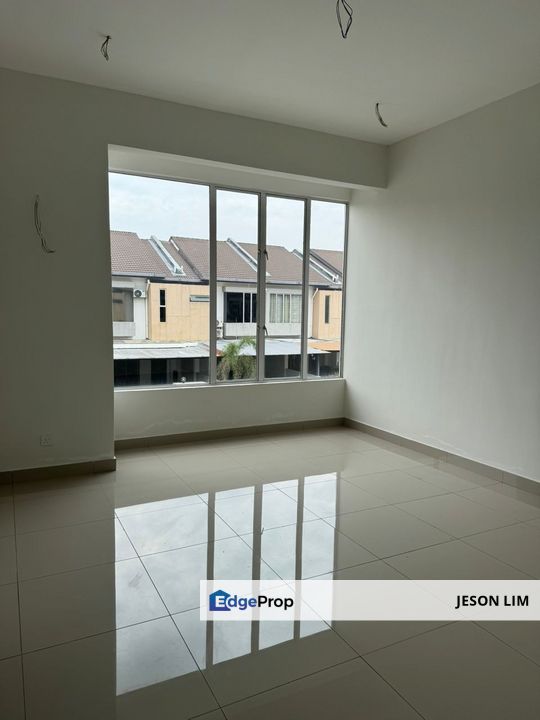 10mins to KLIA @Taman Langat Utama @New 2 Sty 20X70 4R3B Builtup 1950sqft for Sale, Selangor, Kuala Langat