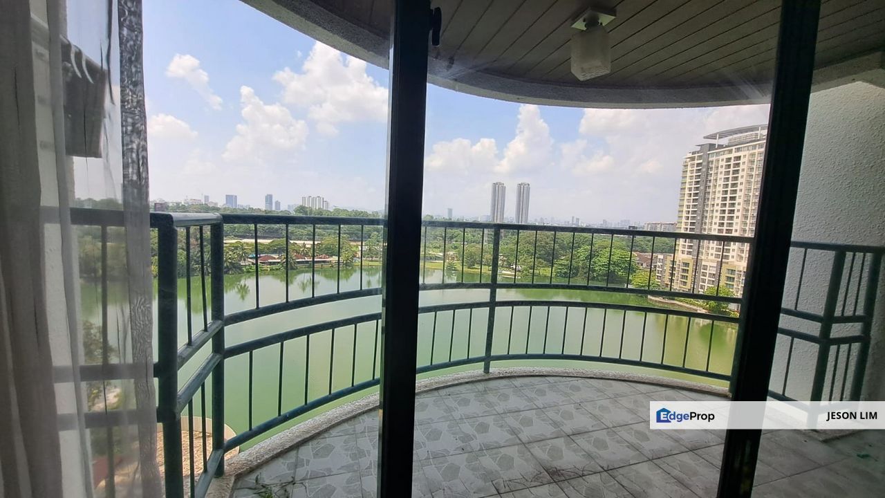 Spring Summer Villa Condo @Partial Furnished facing lake 1,959sqft for Sale, Selangor, Subang Jaya