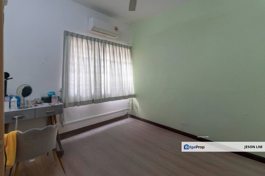Bukit Puchong BP2 @Partial Furnished 2 Sty 20X70 4R3B for Sale, Selangor, Puchong